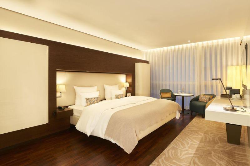 Side, Hamburg, A Member Of Design 5*
